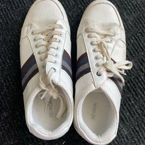 Nevada unisex shoes Size 8